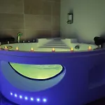 Nouveau*le Bois Etoile*balneo*massage*detente*wifi*netflix*self-checkin *